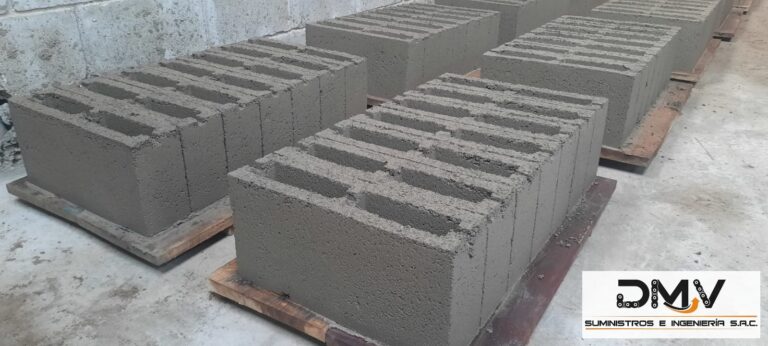Bloques de concreto generados con vibración lineal